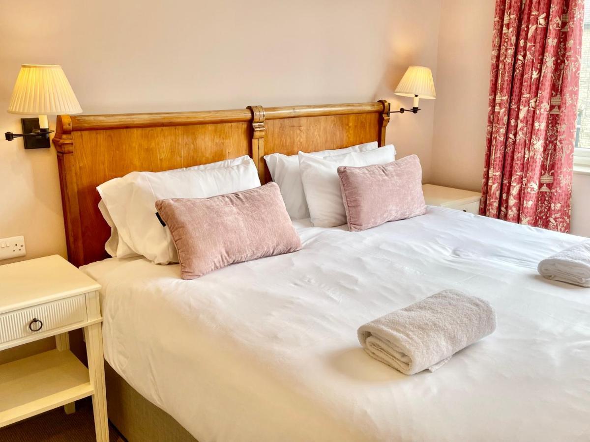 Central Townhouse With Free Off Road Parking And Garden York Eksteriør billede